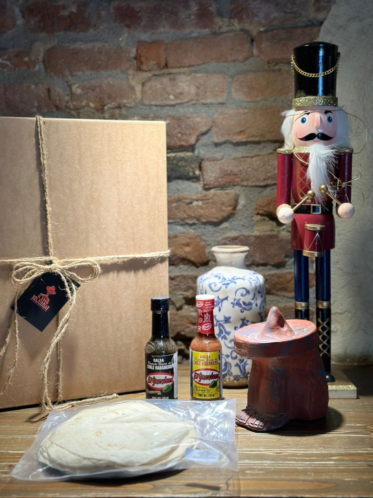 TORTILLAS Y SALSAS